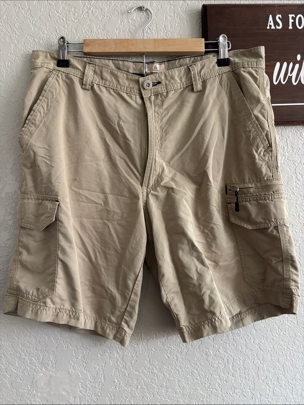 Ascend Men's Cargo Shorts - Beige/Tan